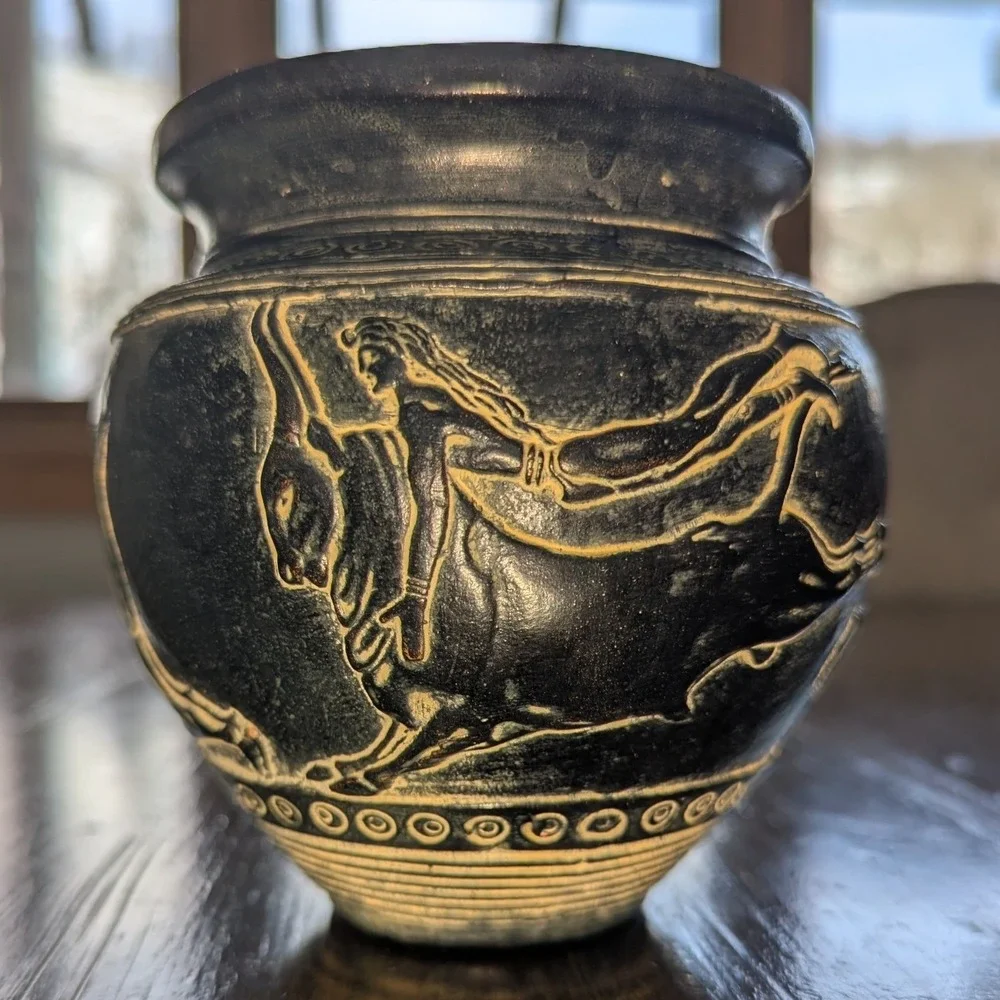 Bull Leaping Knossos Palace Greek Pottery Vase Black Tan Carved Ceramic 5 Inch